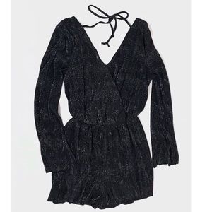Xhilaration V-Neck Mini Date Night Romper Fall Long Sleeve Metalic Silver Party